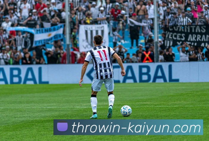 阿森纳对皇家社会前锋伊萨克表现出浓厚兴趣引发转会传闻